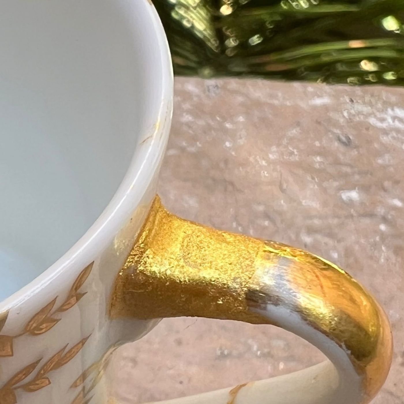 Gold Leaf Gilding workshop at Gilgamesh for Creative Arts, Jabal Al-Lweibdeh, Amman